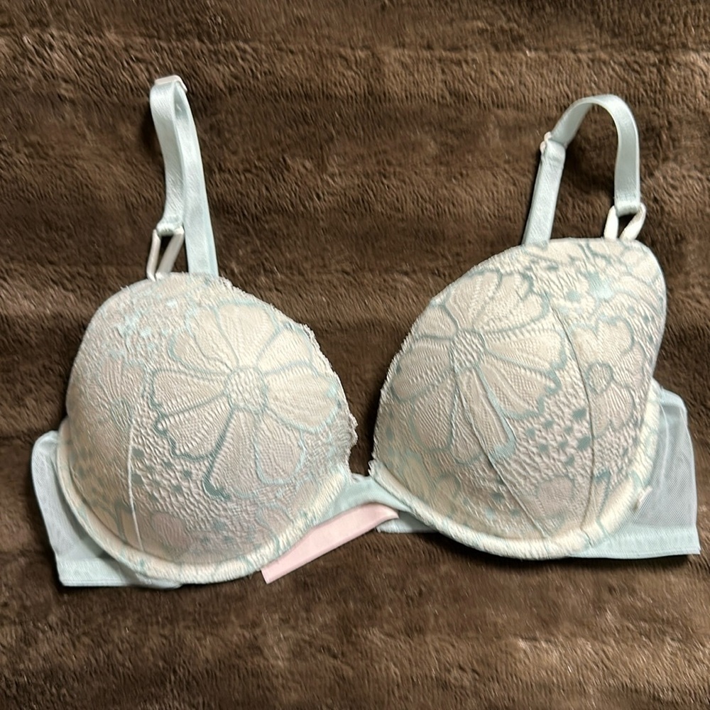 Victoria Secret Push-up with Convertible Straps Sz 36C
